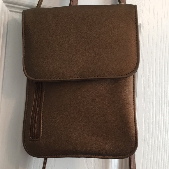 Bundle of 2 Crossbody Purses - Picture 4 of 6